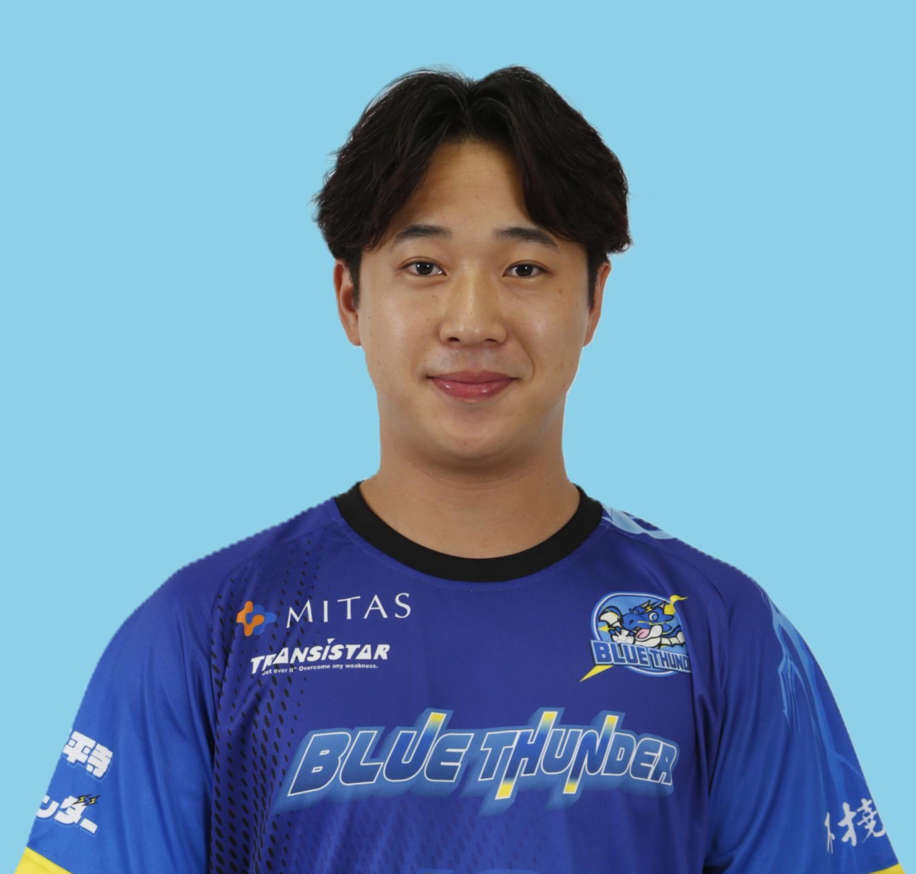 新井　駿佑